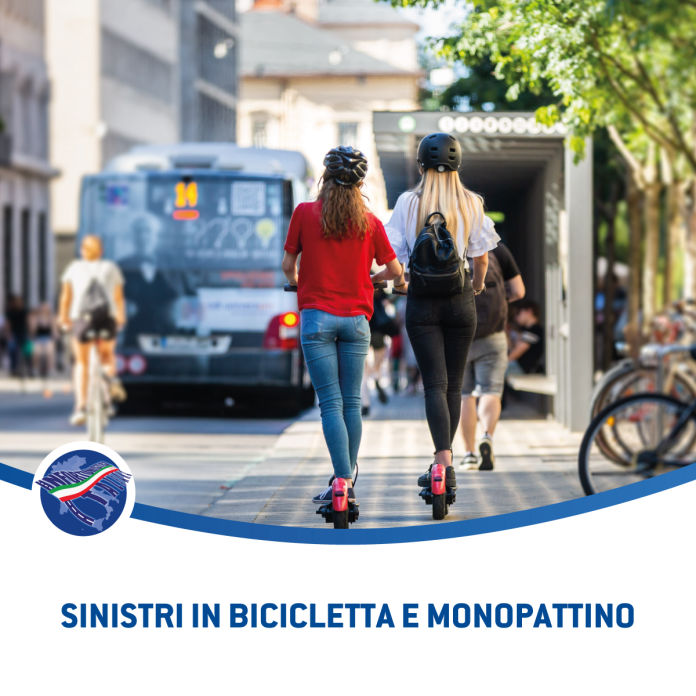 Sinistra in bicicletta e monopattino